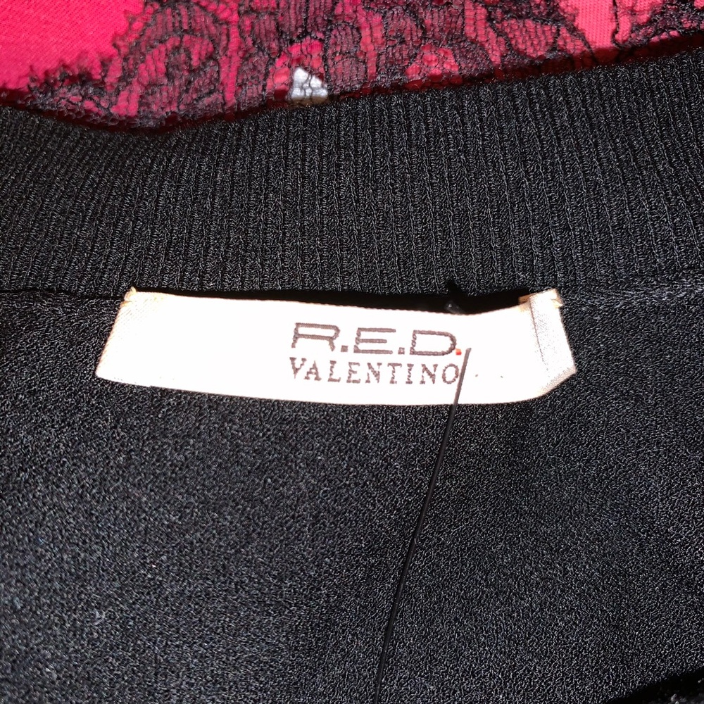 VALENTINO (RED) size SM lace trimmed TUNIC - Picture 4 of 9